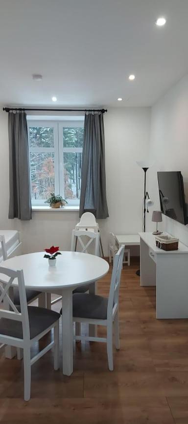 Ubytovani V Soukromi - Apartman Meran Svoboda nad Upou Luaran gambar
