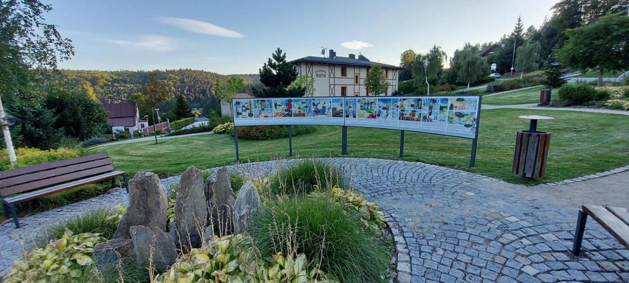 Ubytovani V Soukromi - Apartman Meran Svoboda nad Upou Luaran gambar