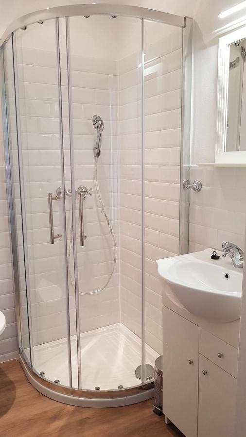 Ubytovani V Soukromi - Apartman Meran Svoboda nad Upou Luaran gambar