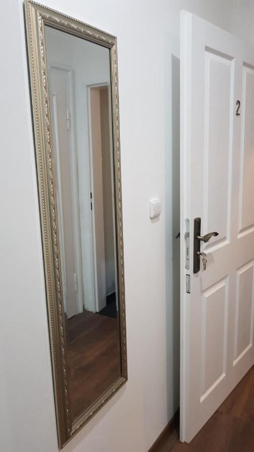 Ubytovani V Soukromi - Apartman Meran Svoboda nad Upou Luaran gambar
